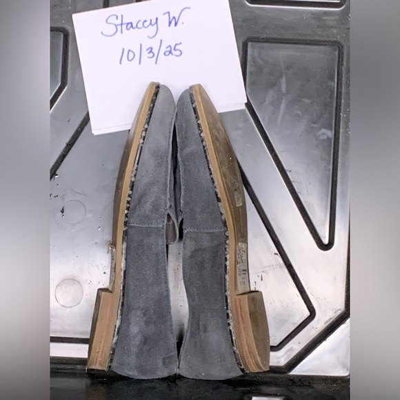 Gorgeous Gray Dolce Vita Suede Loafers - Picture 2 of 7